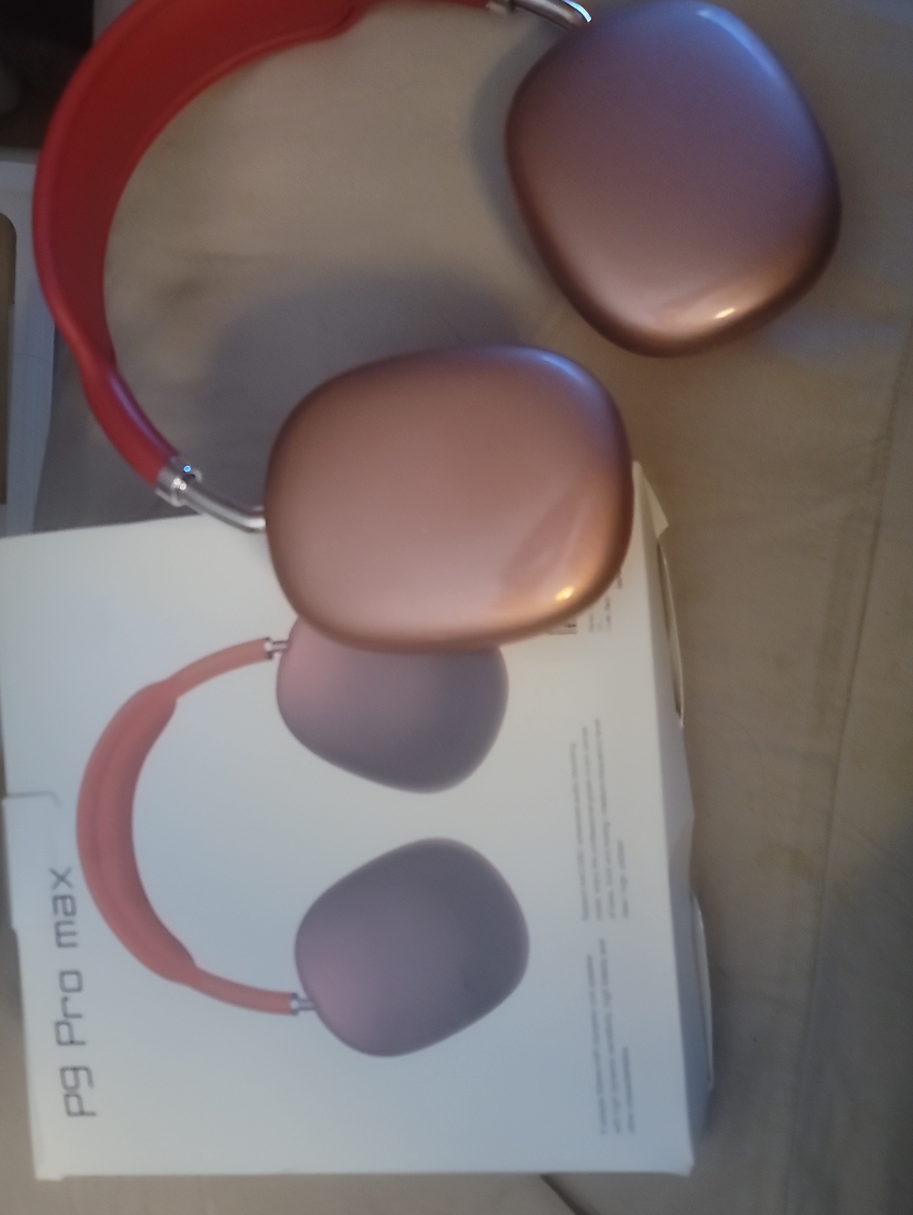 P9 PRO MAX- Wireless Over-Ear Headphones - Red